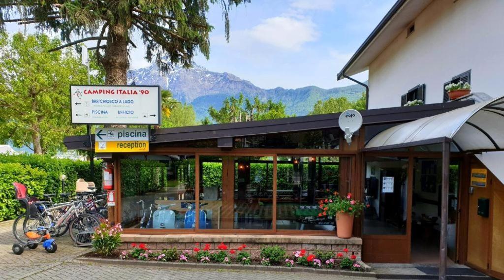 Camping Italia 90 Caravans Domaso Dış mekan fotoğraf