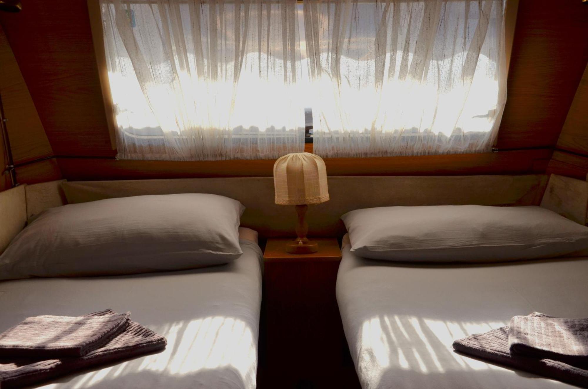 Camping Italia 90 Caravans Domaso Dış mekan fotoğraf